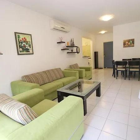 Apartment Victor *